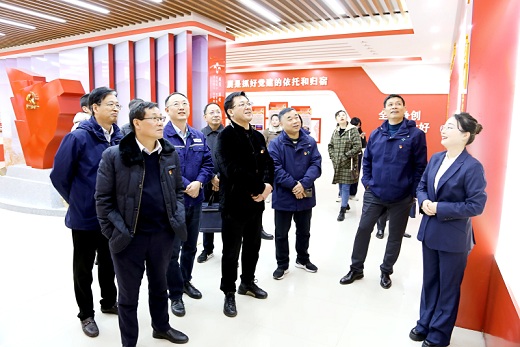 市國(guó)資委、市國(guó)控集團(tuán)和銅化集團(tuán)開展黨支部黨建聯(lián)建活動(dòng)