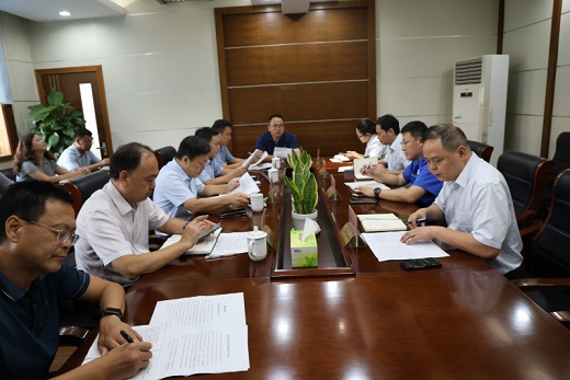 市領(lǐng)導(dǎo)來(lái)六國(guó)化工走訪(fǎng)調(diào)研